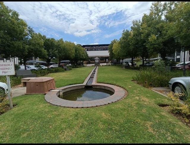 BUSINESS PROPERTY TO RENT IN SUNNINGHILL